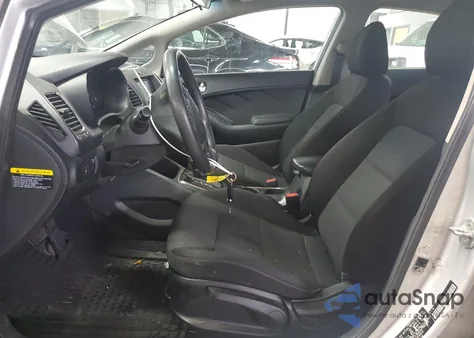 2018 Kia Forte Lx из США, поврежденный, VIN 3KPFK4A76JE249614